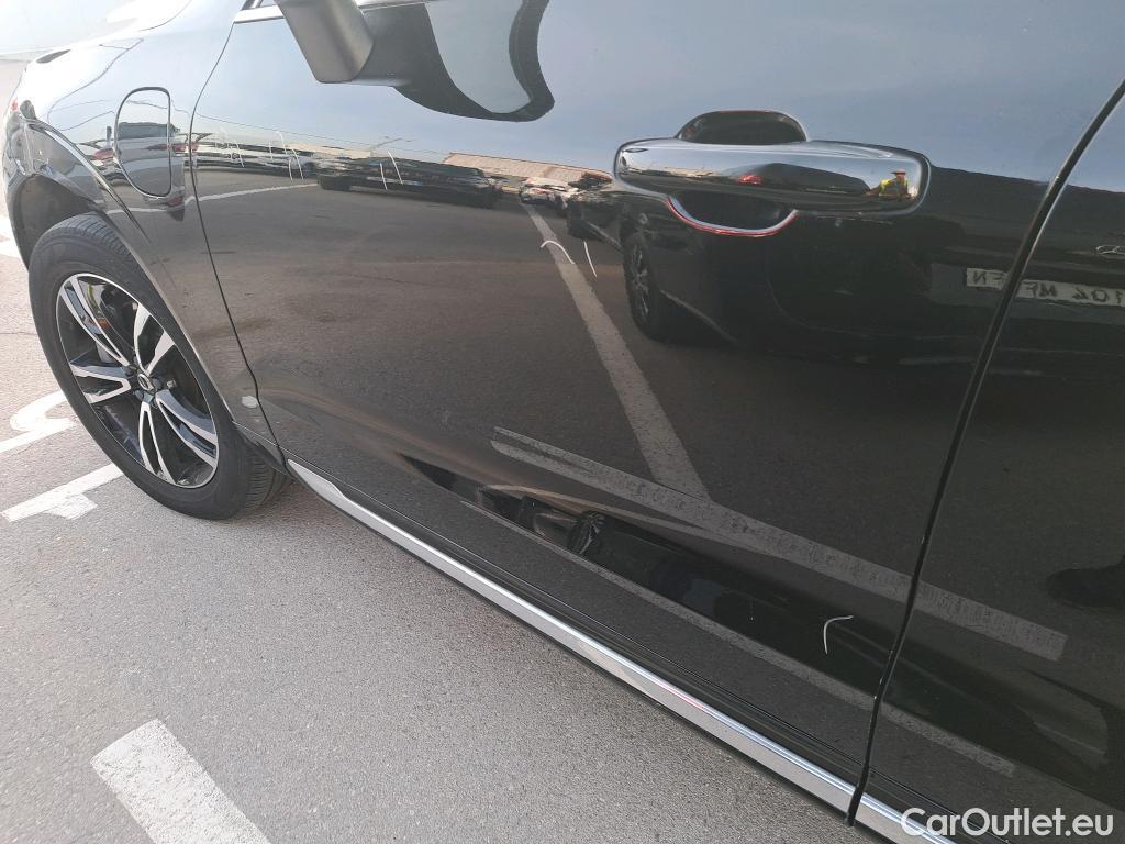  Volvo  XC60 VOLVO  / 2017 / 5P / todoterreno 2.0 T6 AWD Recharge Inscription Exp Auto #11