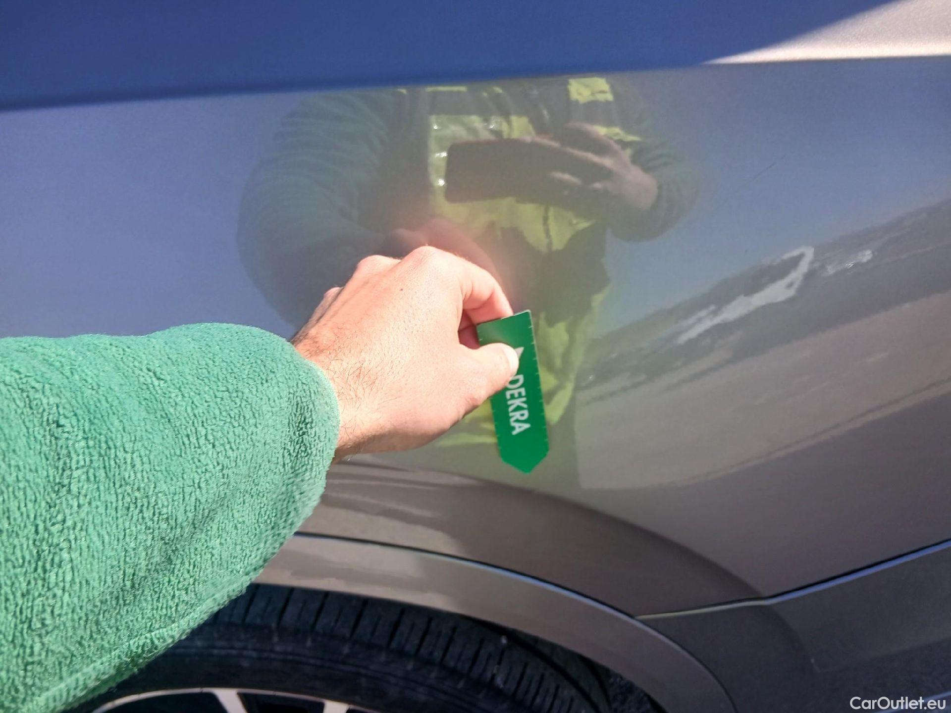  Volvo  XC90 VOLVO  / 2019 / 5P / todoterreno 2.0 B5 D AWD Momentum Pro Auto #9