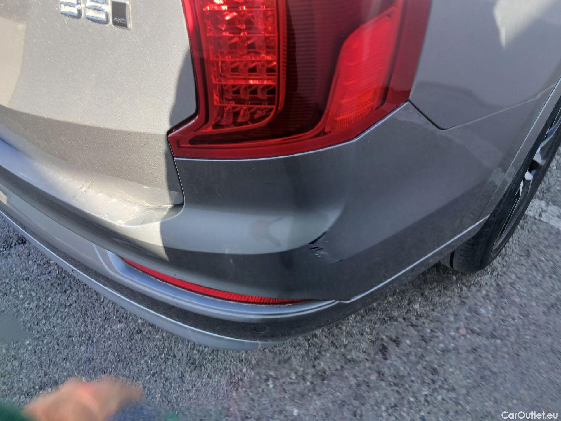  Volvo  XC90 VOLVO  / 2019 / 5P / todoterreno 2.0 B5 D AWD Momentum Pro Auto #14