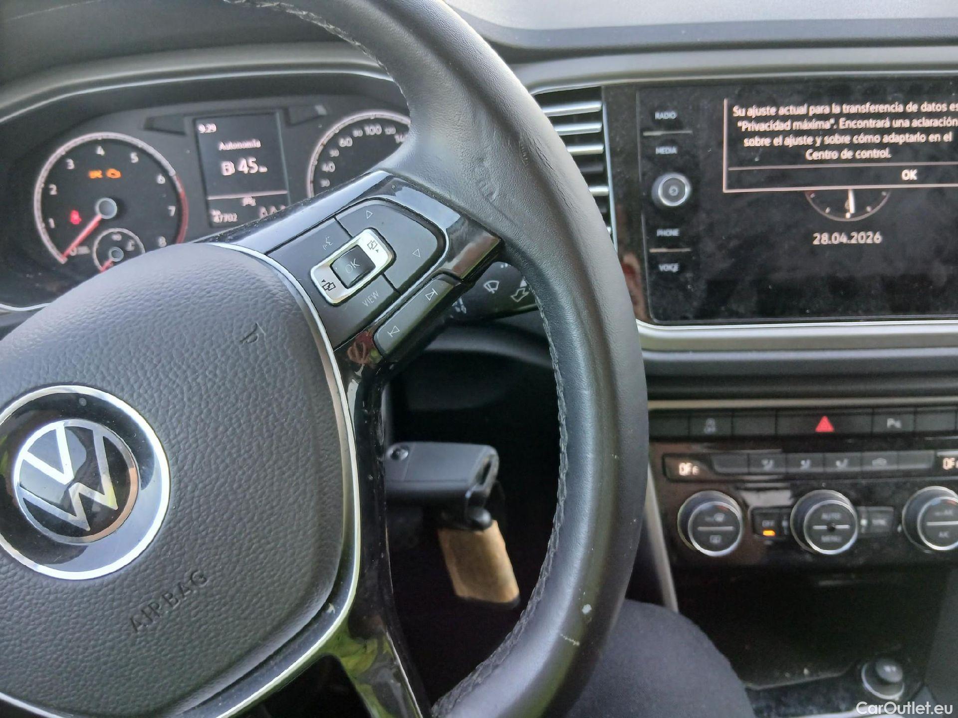  Volkswagen  T-ROC VOLKSWAGEN  / 2017 / 5P / todoterreno Advance R-Line 1.0 TSI 81kW (110CV) #20