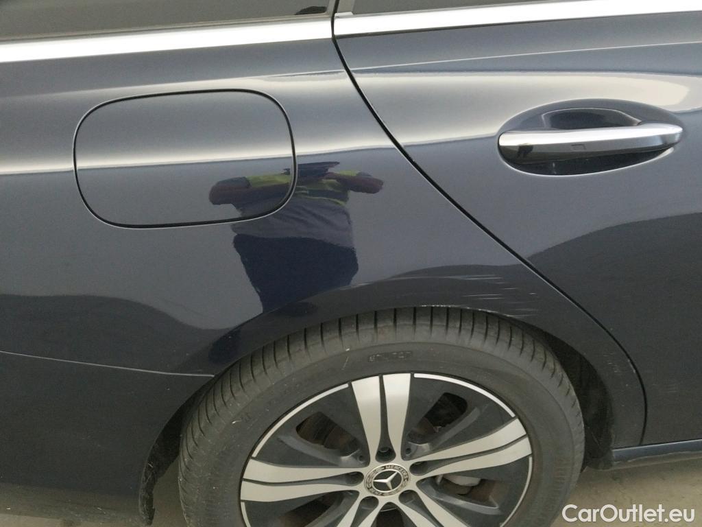  Mercedes  C-Klasse MERCEDES-BENZ Clase C 200 Estate 204 CV #1