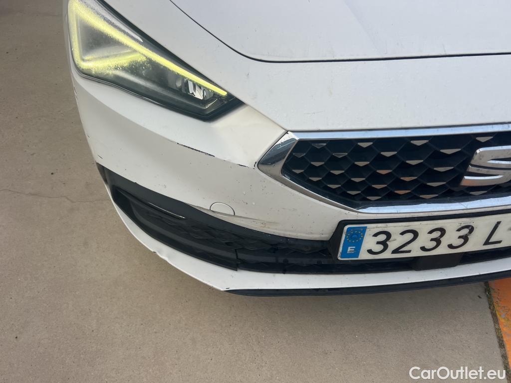  Seat  Leon SEAT León 1.4 e-Hybrid DSG S&S Xcellence Go L 204 CV 12 kWh #32