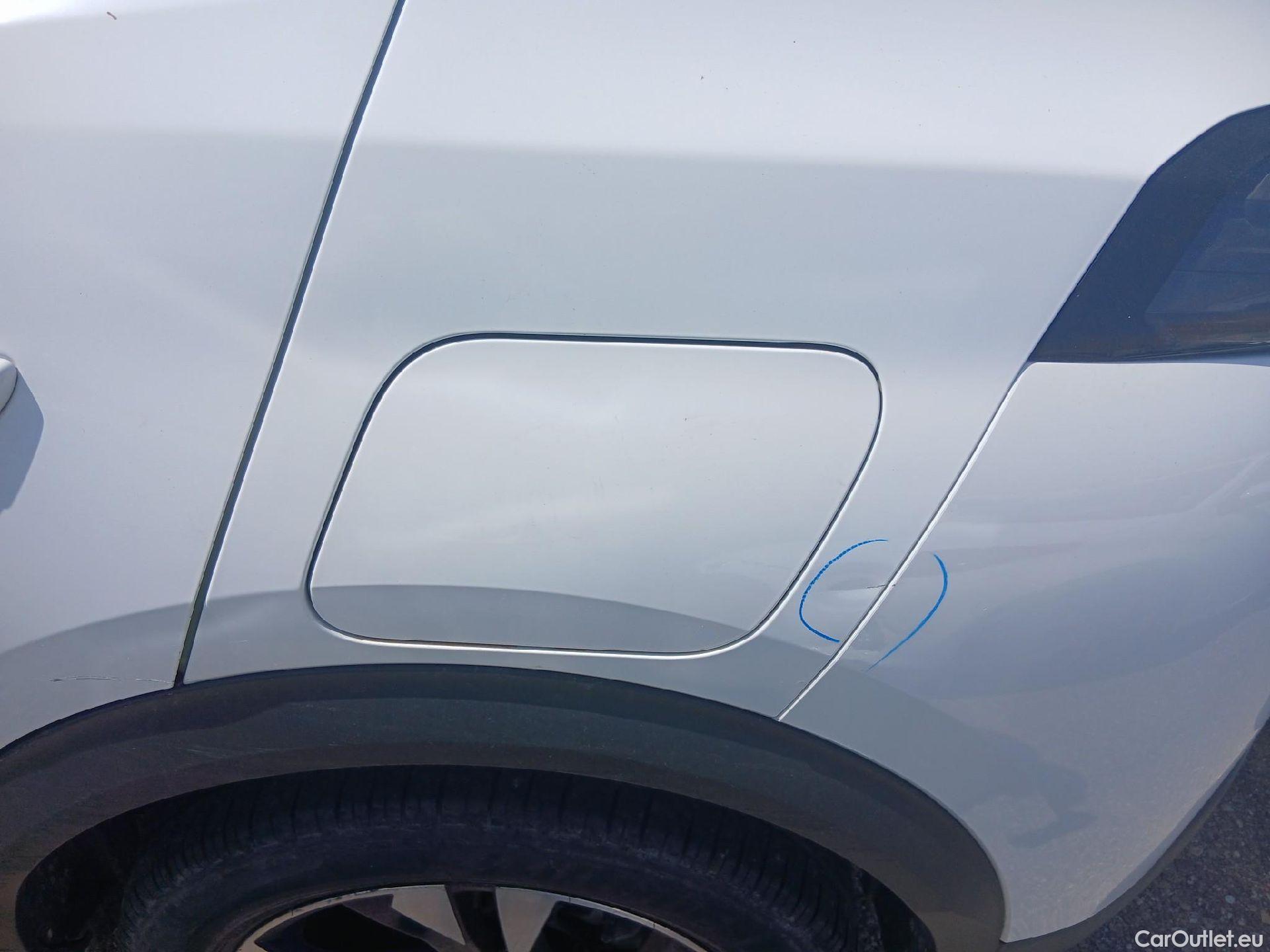  Peugeot  2008 PEUGEOT  / 2019 / 5P / todoterreno Allure BlueHDI 81kW (110CV) #30