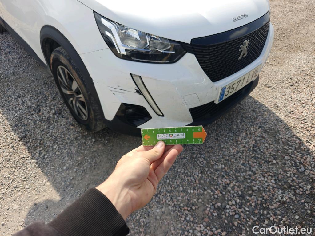  Peugeot  2008 PEUGEOT  / 2019 / 5P / todoterreno Active BlueHDI 81kW (110CV) #9