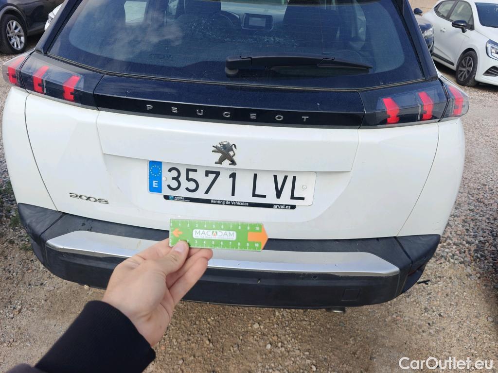  Peugeot  2008 PEUGEOT  / 2019 / 5P / todoterreno Active BlueHDI 81kW (110CV) #73