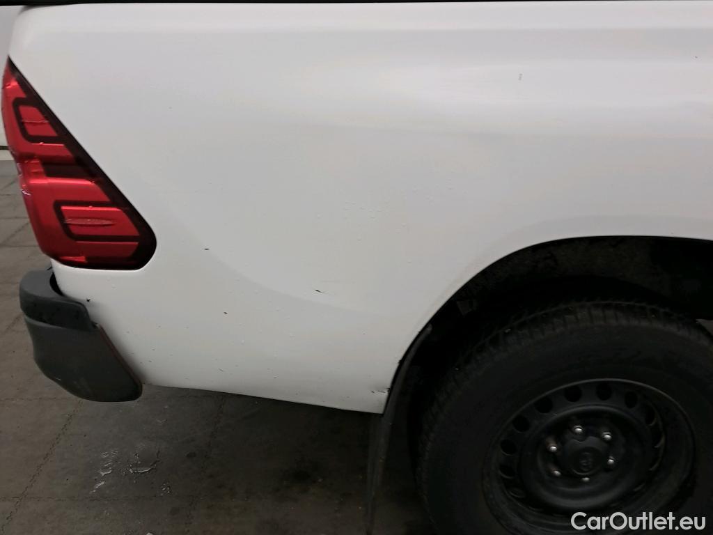  Toyota  Hilux TOYOTA  / 2016 / 4P / pickup 2.4 D-4D Cabina Doble GX #14