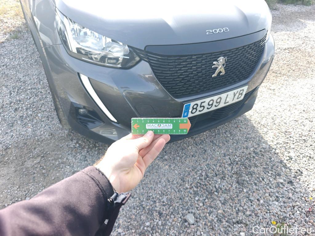  Peugeot  2008 PEUGEOT  / 2019 / 5P / todoterreno Active BlueHDI 81kW (110CV) #38