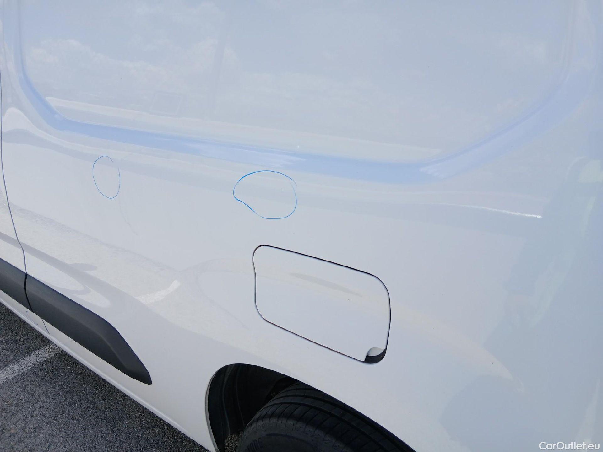  Citroen  Berlingo CITROEN  / 2018 / 4P / furgón derivado de turismo Talla M BlueHDi 100 #23