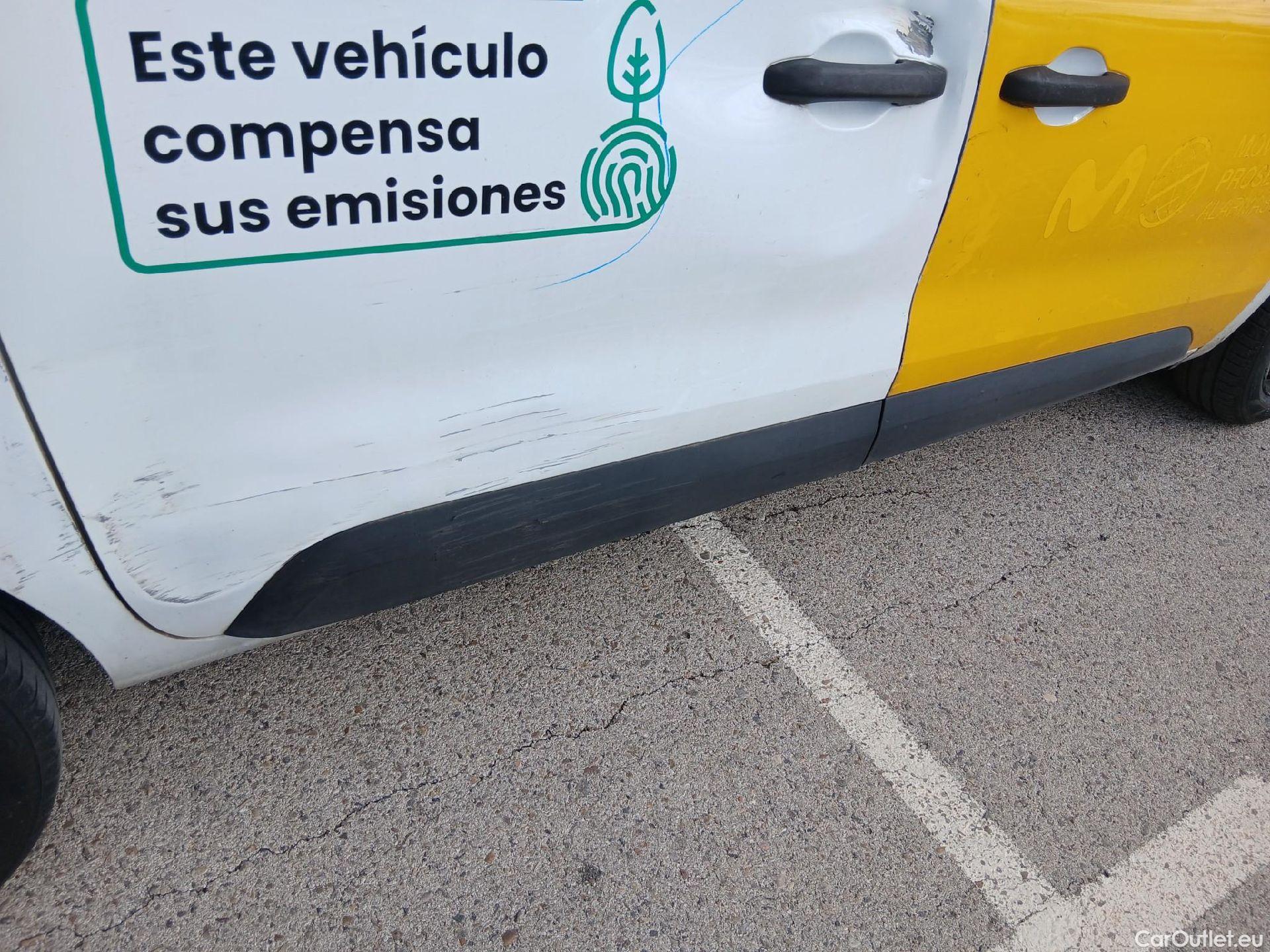  Renault  EXPRESS RENAULT  / 2021 / 4P / furgón derivado de turismo Confort 1.5 Blue dCi 70 kW (95 cv) #41