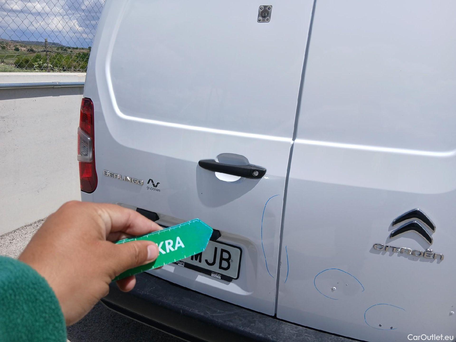  Citroen  Berlingo CITROEN  / 2018 / 4P / furgón derivado de turismo Talla M BlueHDi 100 #27