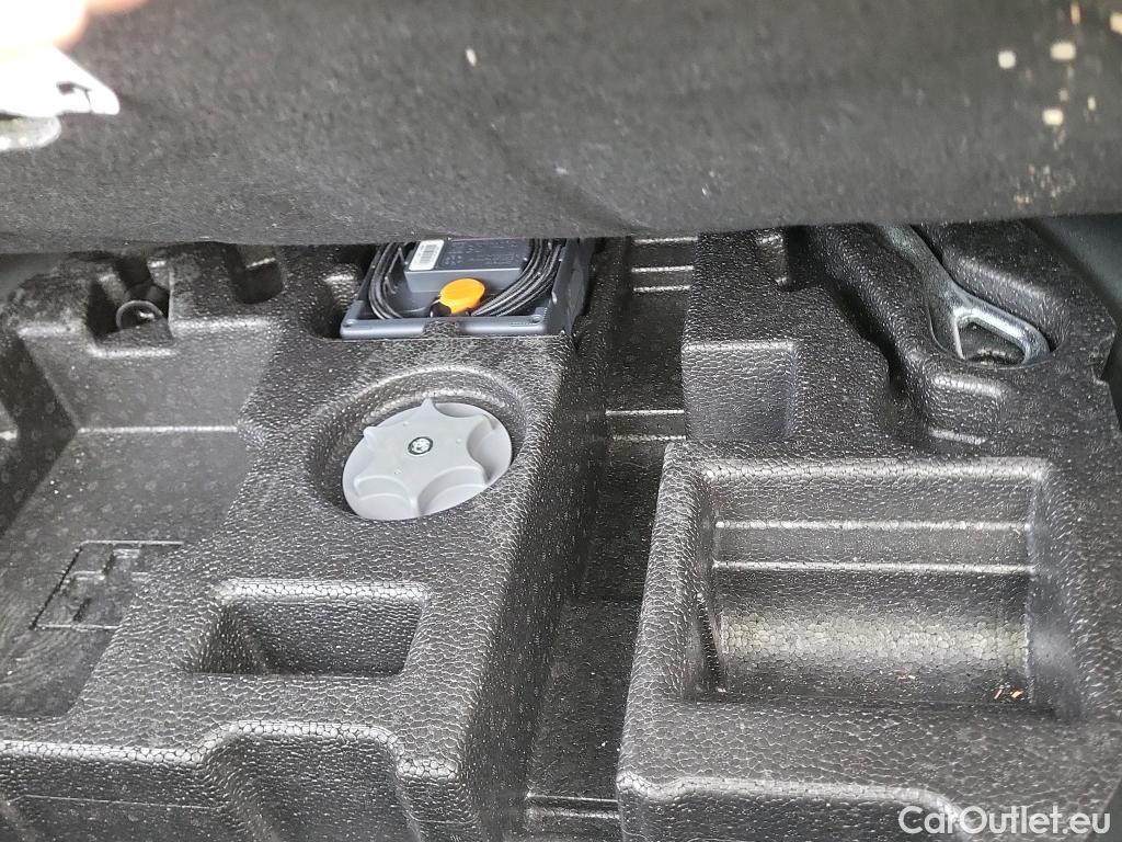  Renault  Kadjar RENAULT  / 2019 / 5P / crossover Zen GPF TCe 103kW (140CV) EDC (AC) #7