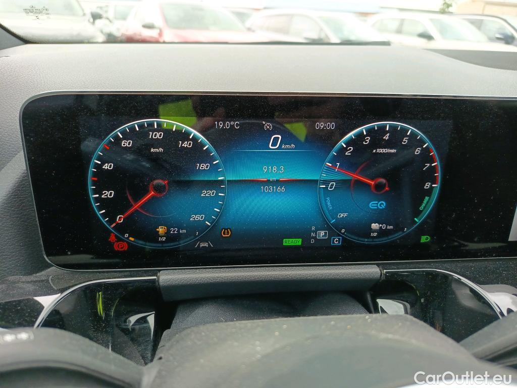  Mercedes  GLA MERCEDES-BENZ  / 2020 / 5P / todoterreno  250 e #24