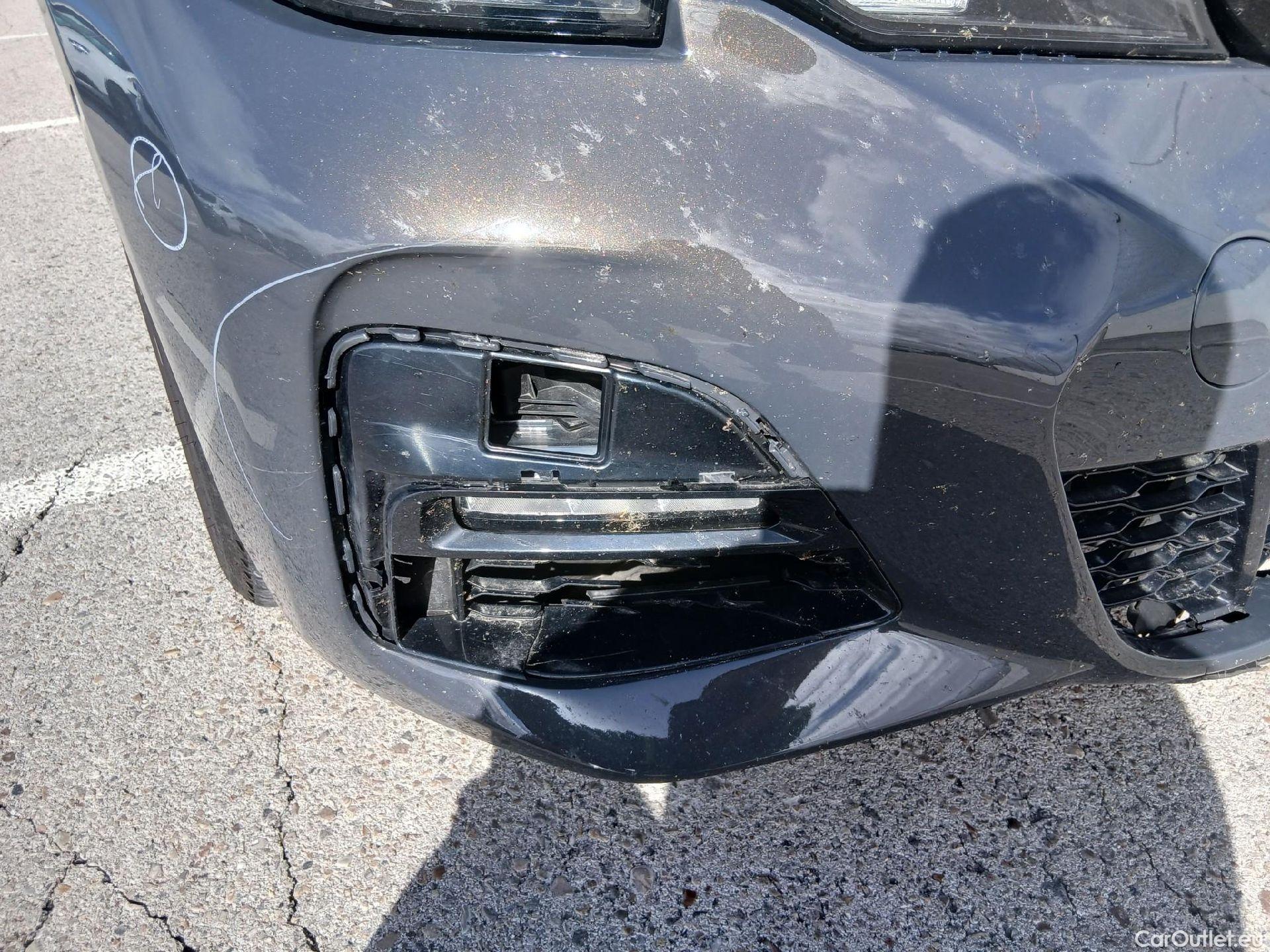  Bmw  Serie 3 BMW  / 2019 / 5P / familiar 320i Auto. Touring #9