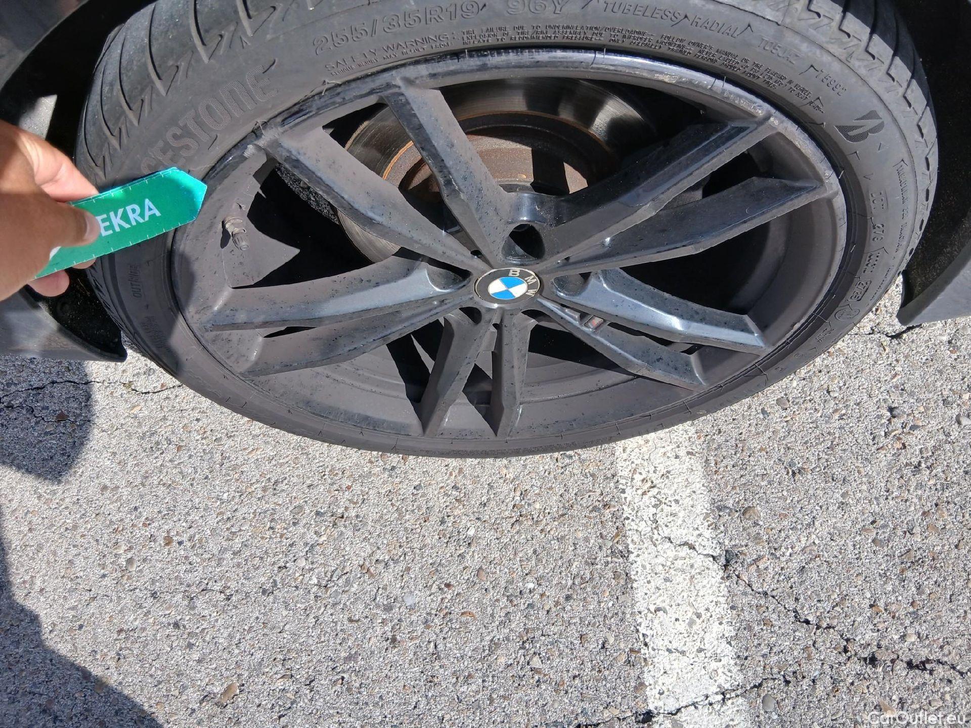  Bmw  Serie 3 BMW  / 2019 / 5P / familiar 320i Auto. Touring #28