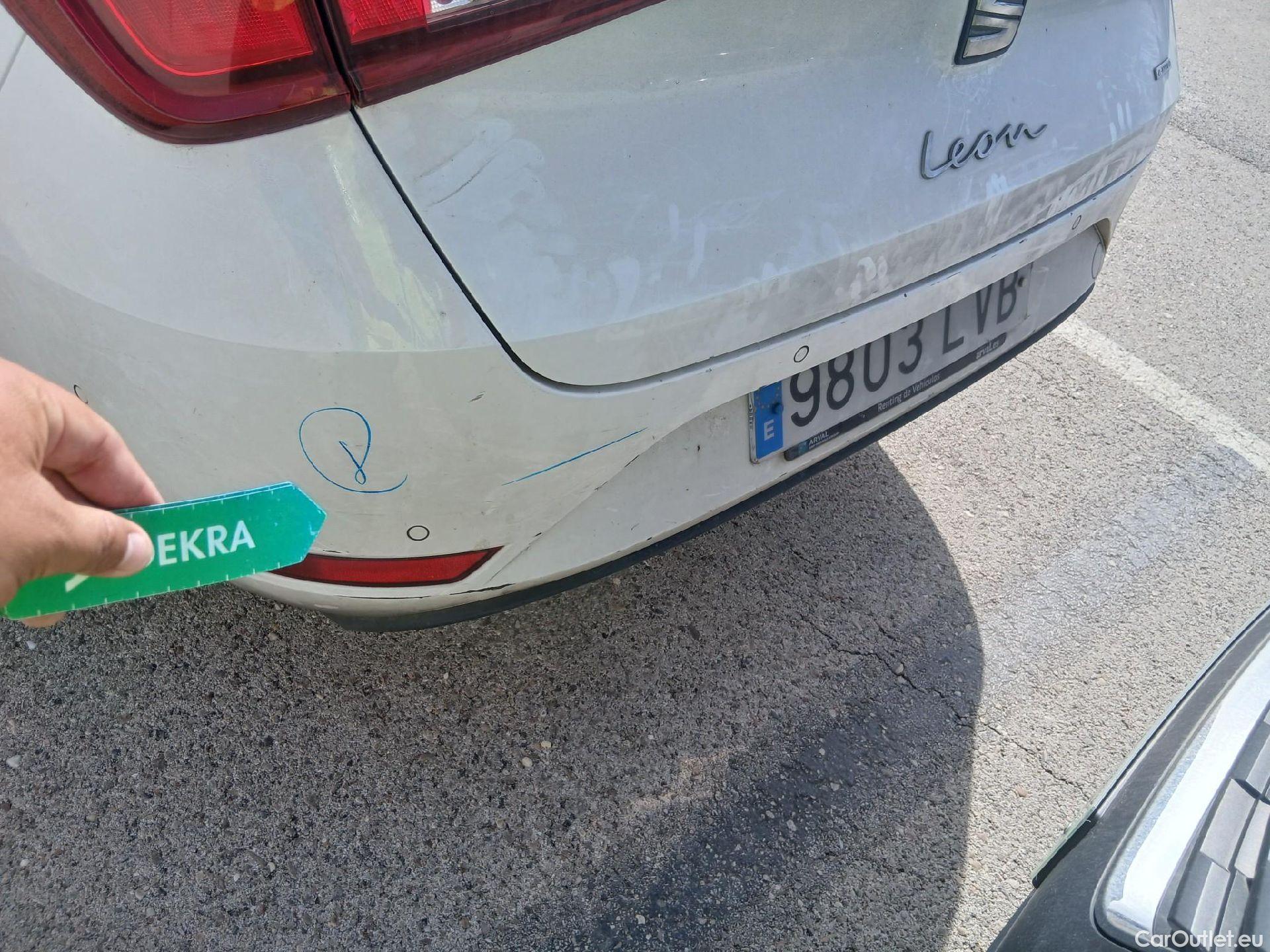  Seat  Leon SEAT Nuevo León / 2020 / 5P / familiar SP 1.4 e-Hybrid DSG S&S Xcellence Go L #24