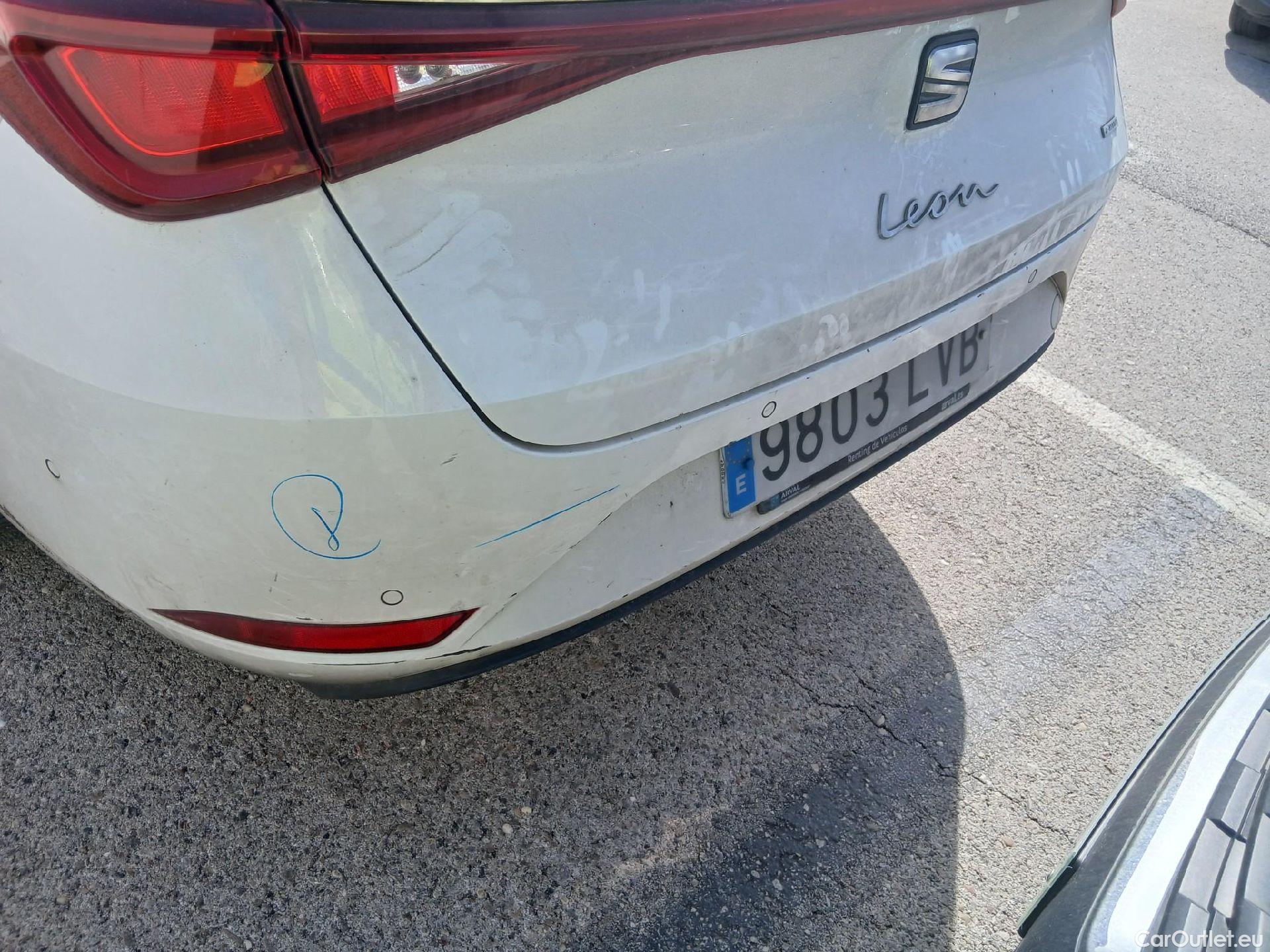  Seat  Leon SEAT Nuevo León / 2020 / 5P / familiar SP 1.4 e-Hybrid DSG S&S Xcellence Go L #25