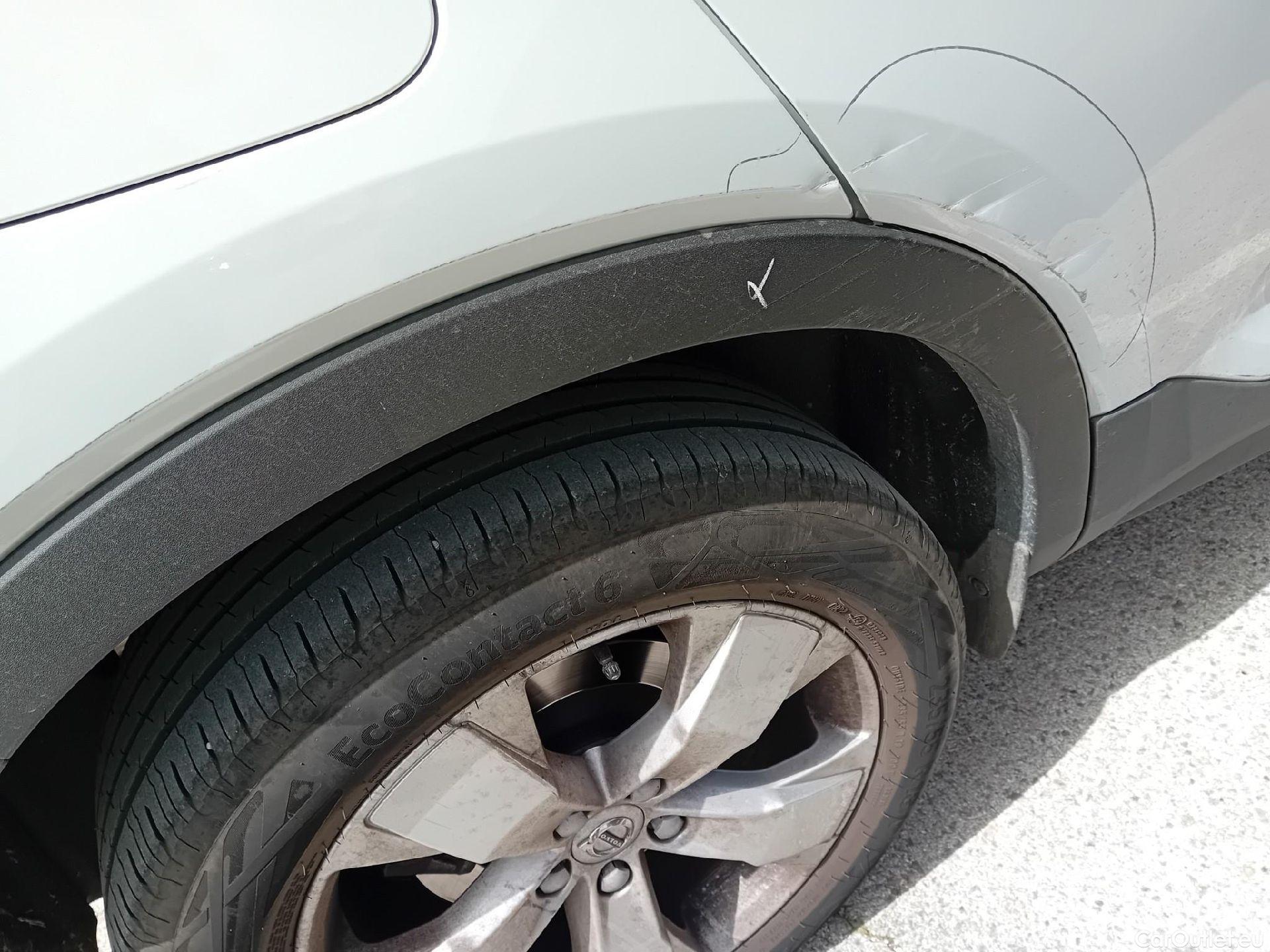  Volvo  XC 40 VOLVO XC40 / 2017 / 5P / todoterreno 2.0 B3 G Momentum Pro Auto #39