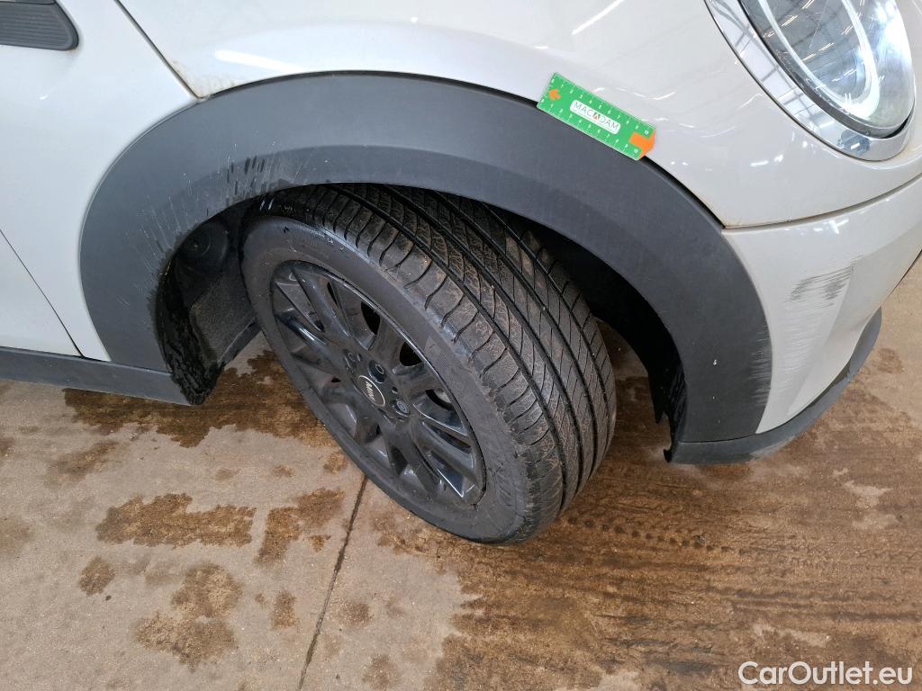  Mini  Cooper MINI Mini / 2021 / 5P / Berline  Essential 136 ch BVA7 #15