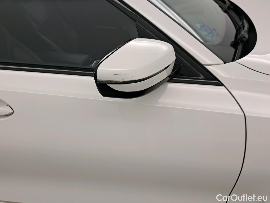  Bmw  Serie 3 BMW  / 2019 / 5P / familiar 318d Auto.Touring #18