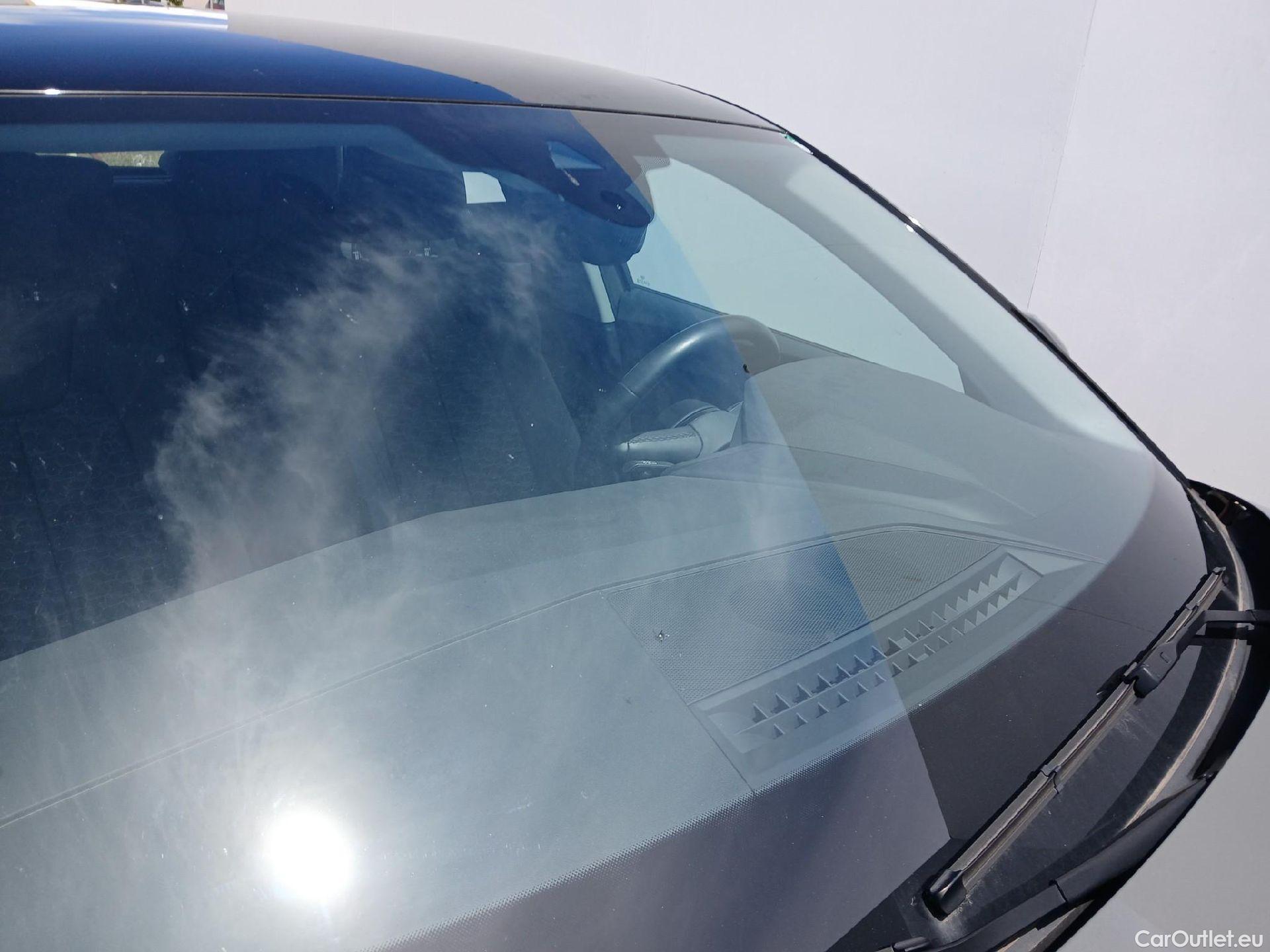  Audi  A1 Sportback AUDI A1 / 2018 / 5P / berlina con portón Sportback Adrenalin 30 TFSI 81kW (110CV)(SP)(AC3) #3