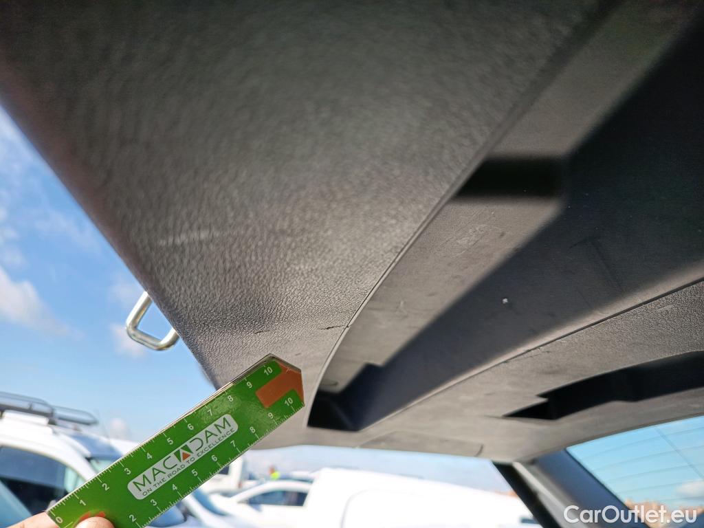  Bmw  X1 BMW  / 2015 / 5P / todoterreno sDrive18d #16