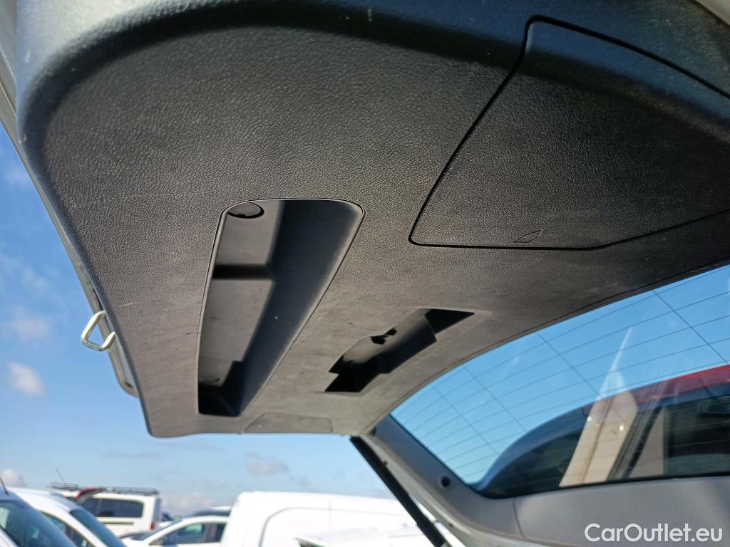  Bmw  X1 BMW  / 2015 / 5P / todoterreno sDrive18d #15