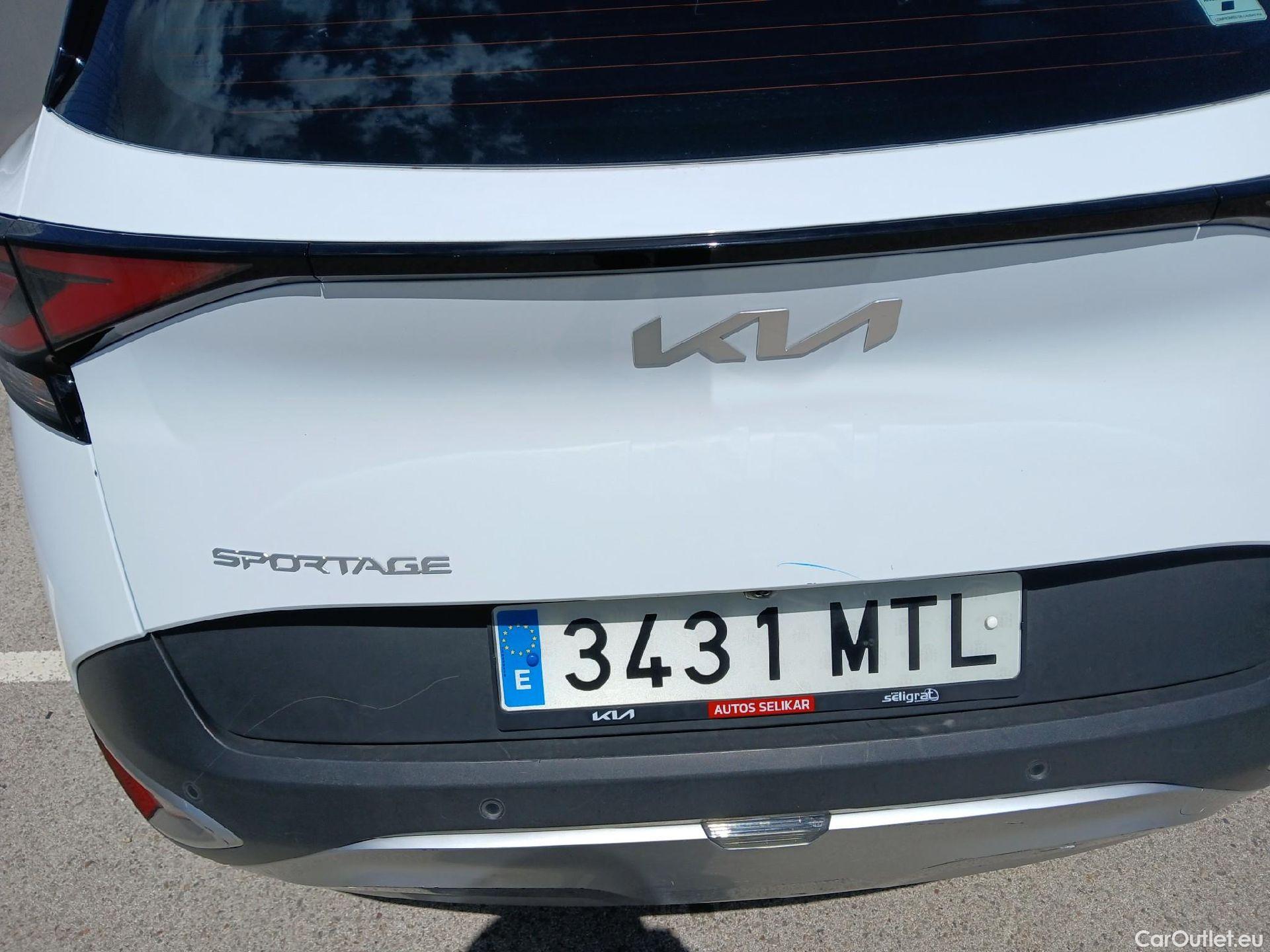  KIA  Sportage KIA  1.6 T-GDi MHEV 160 CV Business 4x2 DCT #25