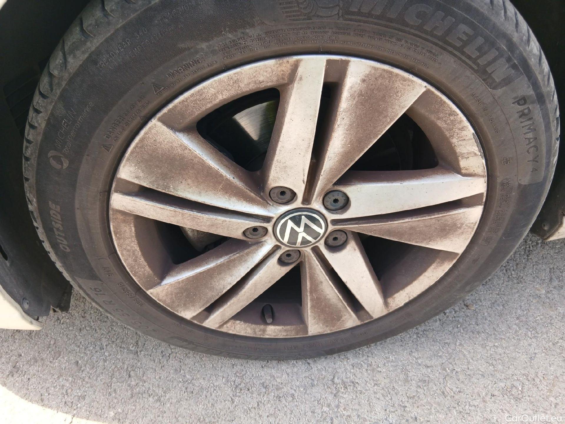  Volkswagen  Golf  VOLKSWAGEN 1.0 TSI 110 CV #13