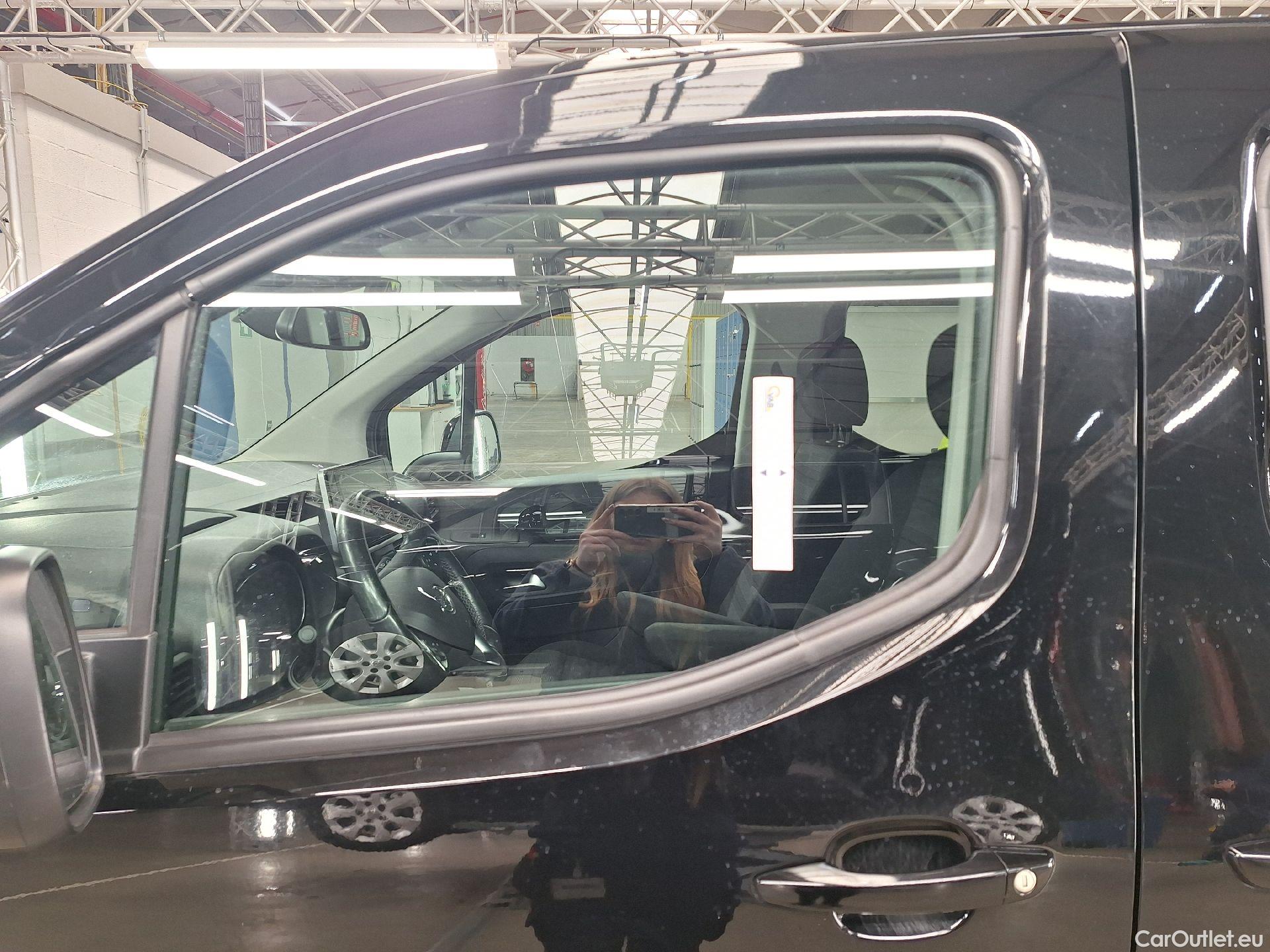 Opel  Combo Opel,  Life '18, Opel  Life 1.5 Turbo D BlueI 96kW S/S Eleganc #27