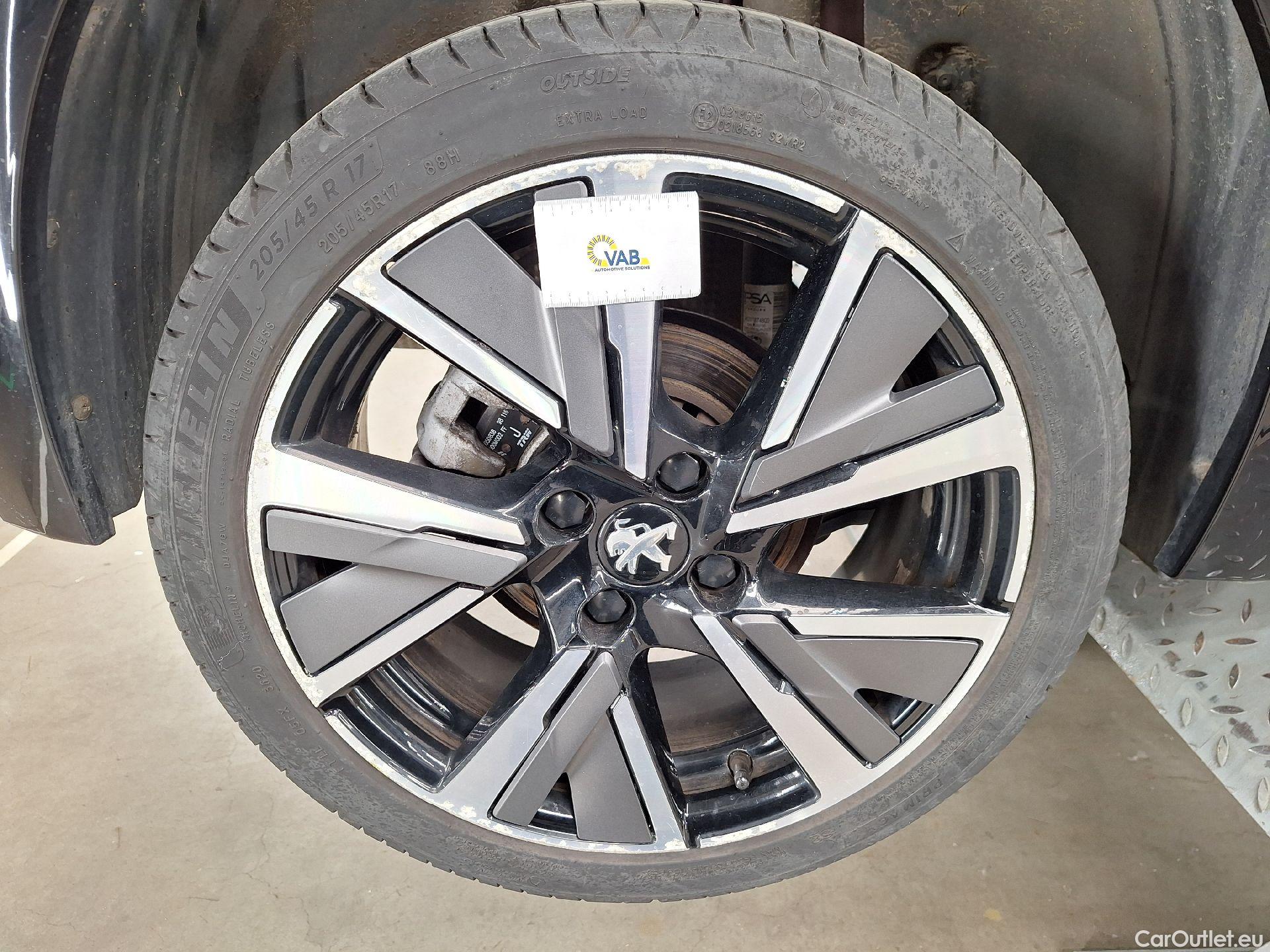 Peugeot  208 Peugeot,  '19, Peugeot  1.2 PureTech 100 MAN6 S&S ?6.3 GT Line #55