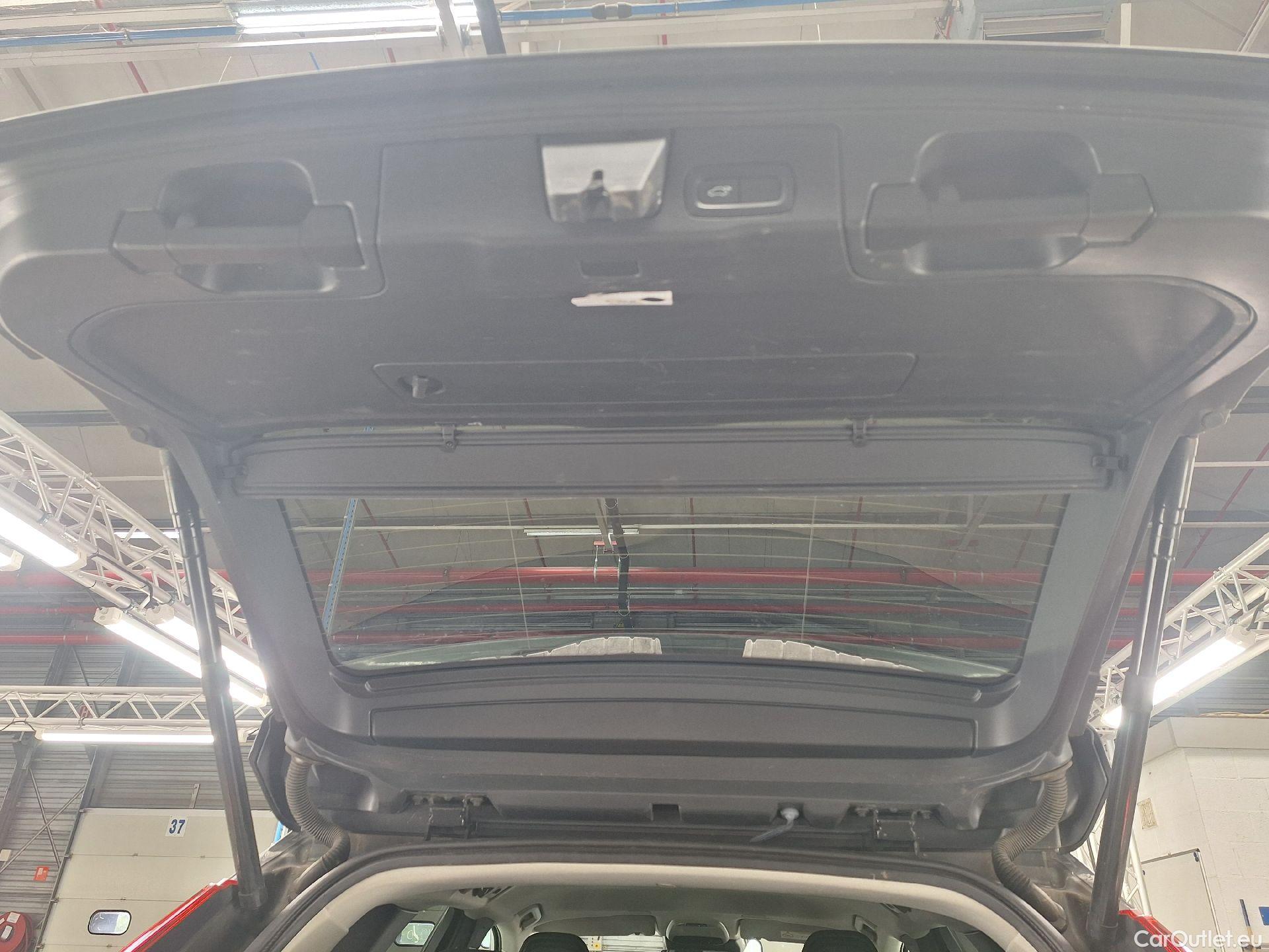  Volvo  XC60 Volvo,  '17, Volvo  D4 120kW Geartronic Momentum Pro 5d #23