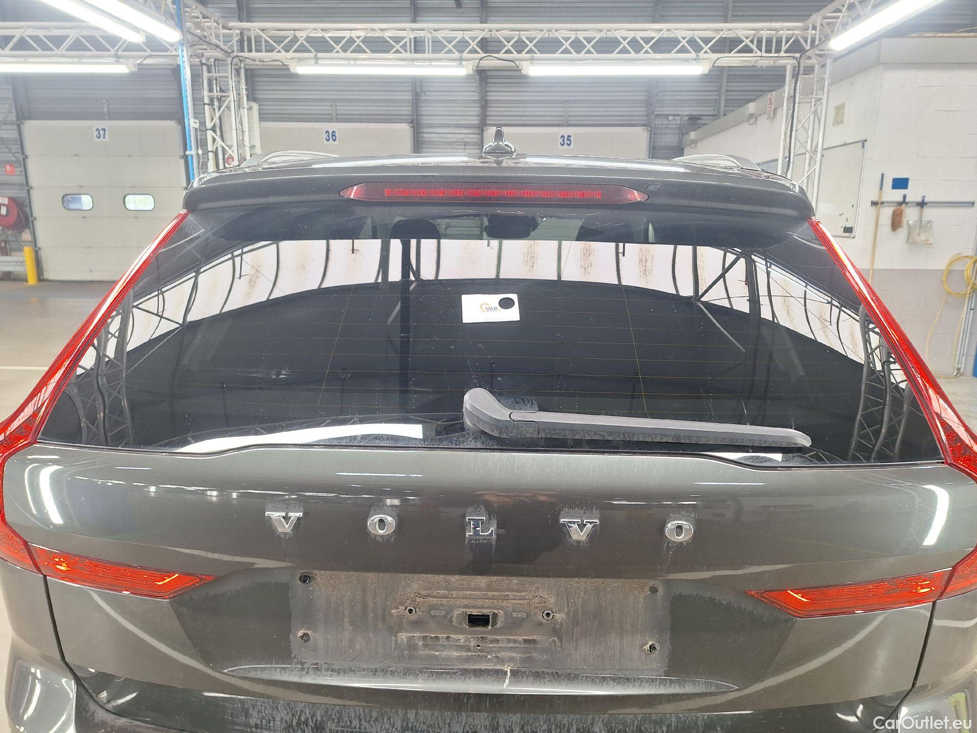  Volvo  XC60 Volvo,  '17, Volvo  D4 120kW Geartronic Momentum Pro 5d #20
