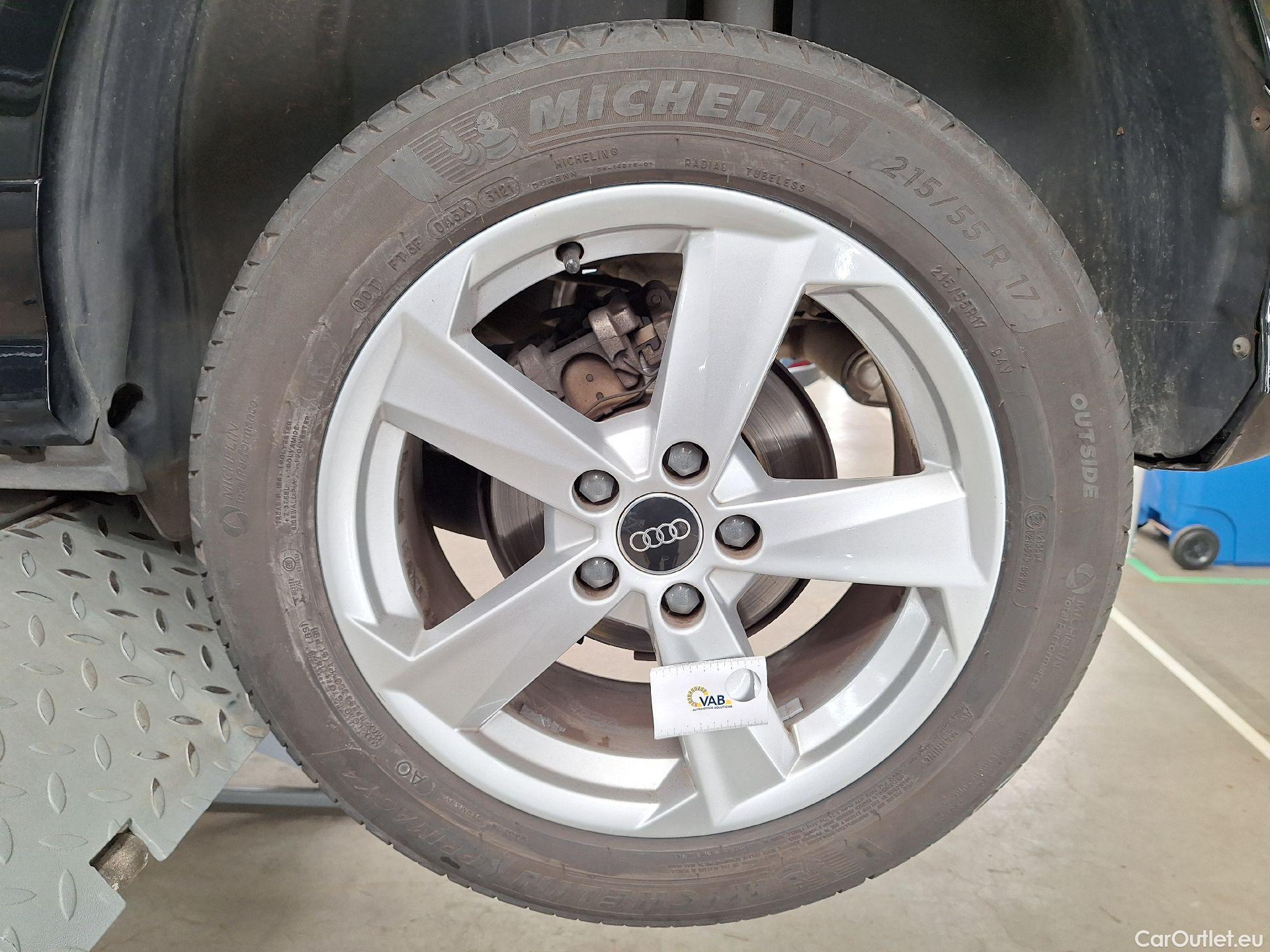  Audi  Q2 Audi,  FL'20, Audi  1.0 30 TFSI 81kW S Line 5d #33