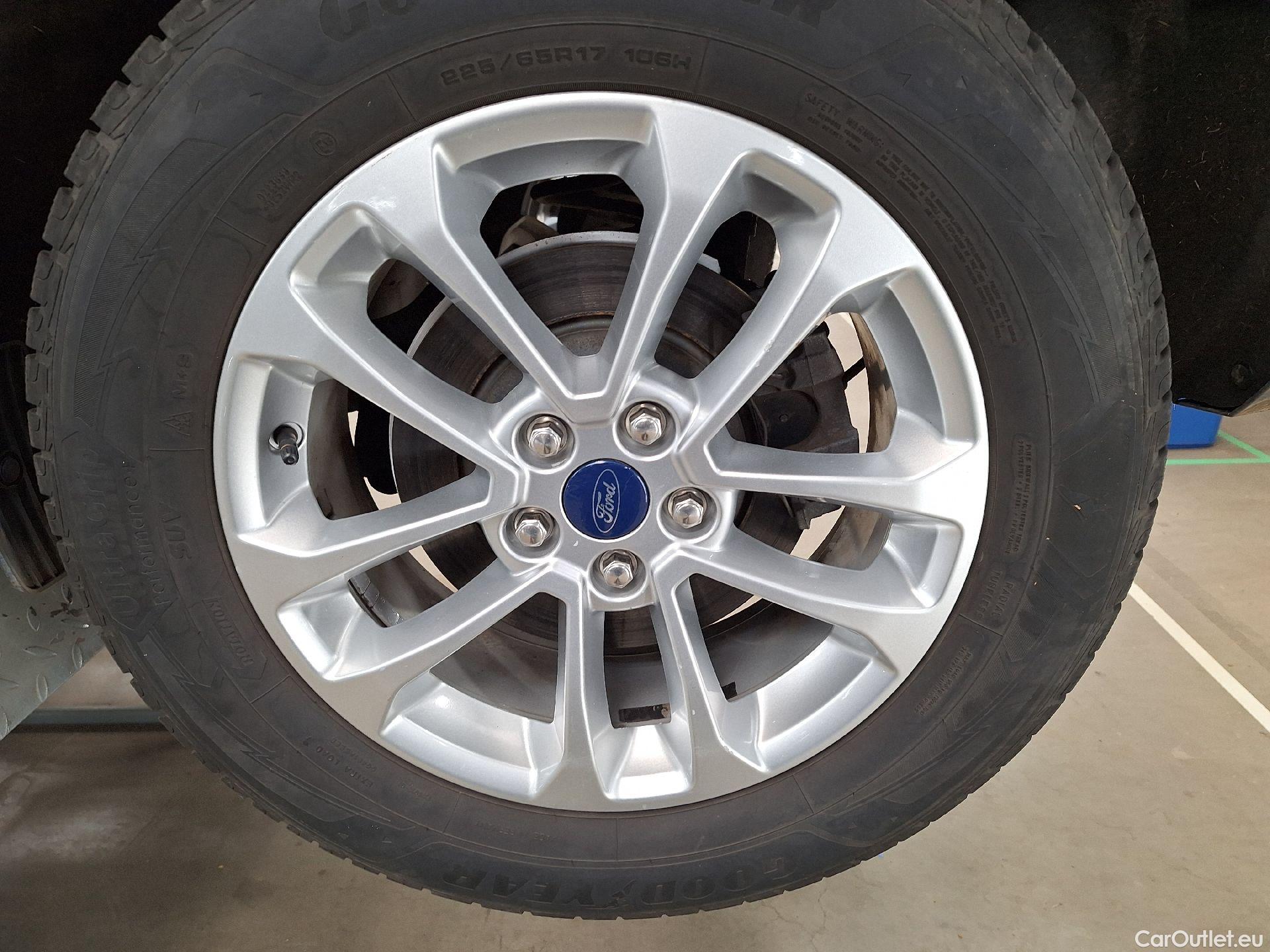  Ford  Kuga Ford,  '19, Ford  1.5i EcoBoost 88kW Titanium 5d #30