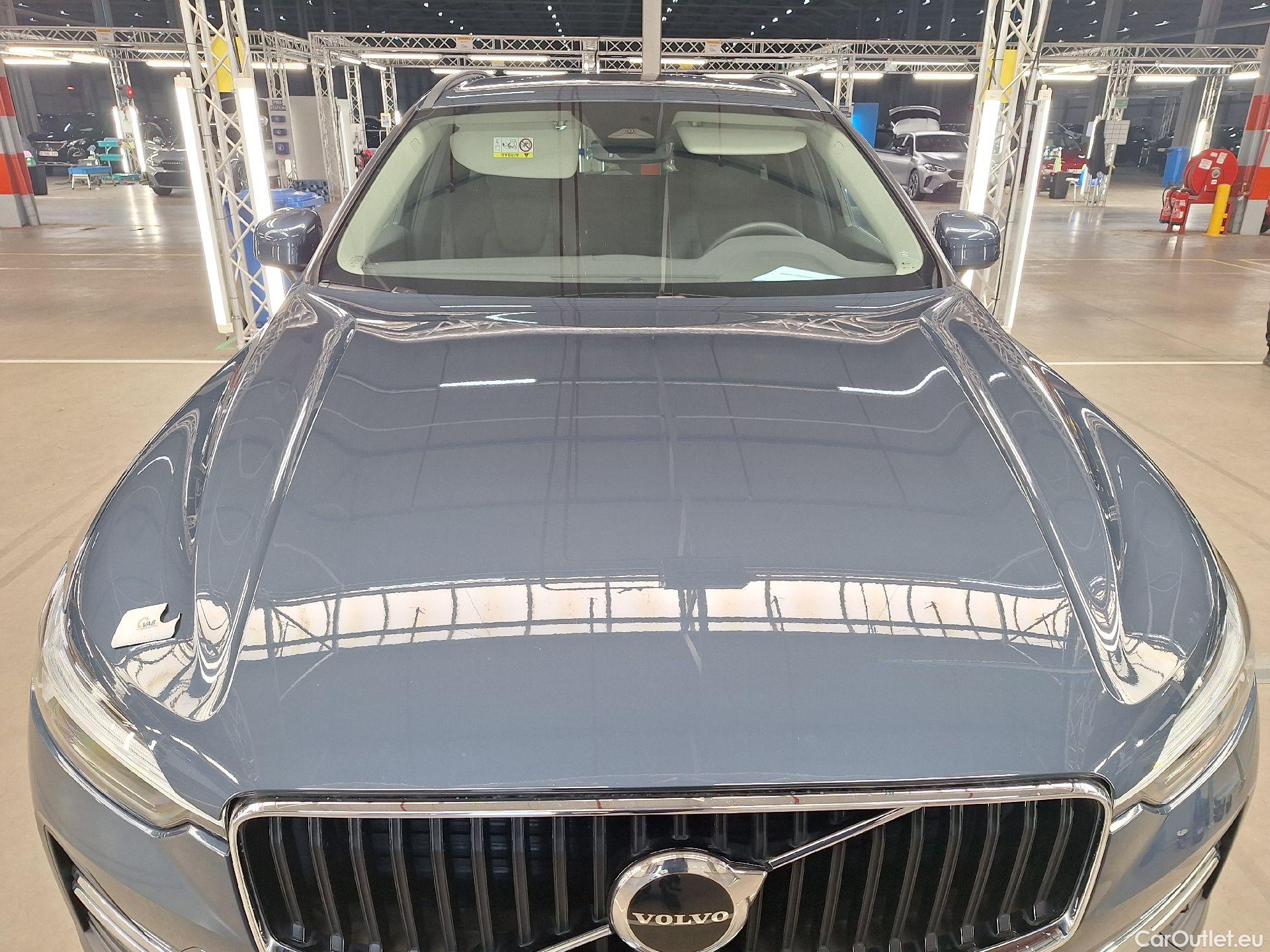  Volvo  XC60 Volvo,  FL'21, Volvo  B4 D Geartronic Momentum Pro 5d #1