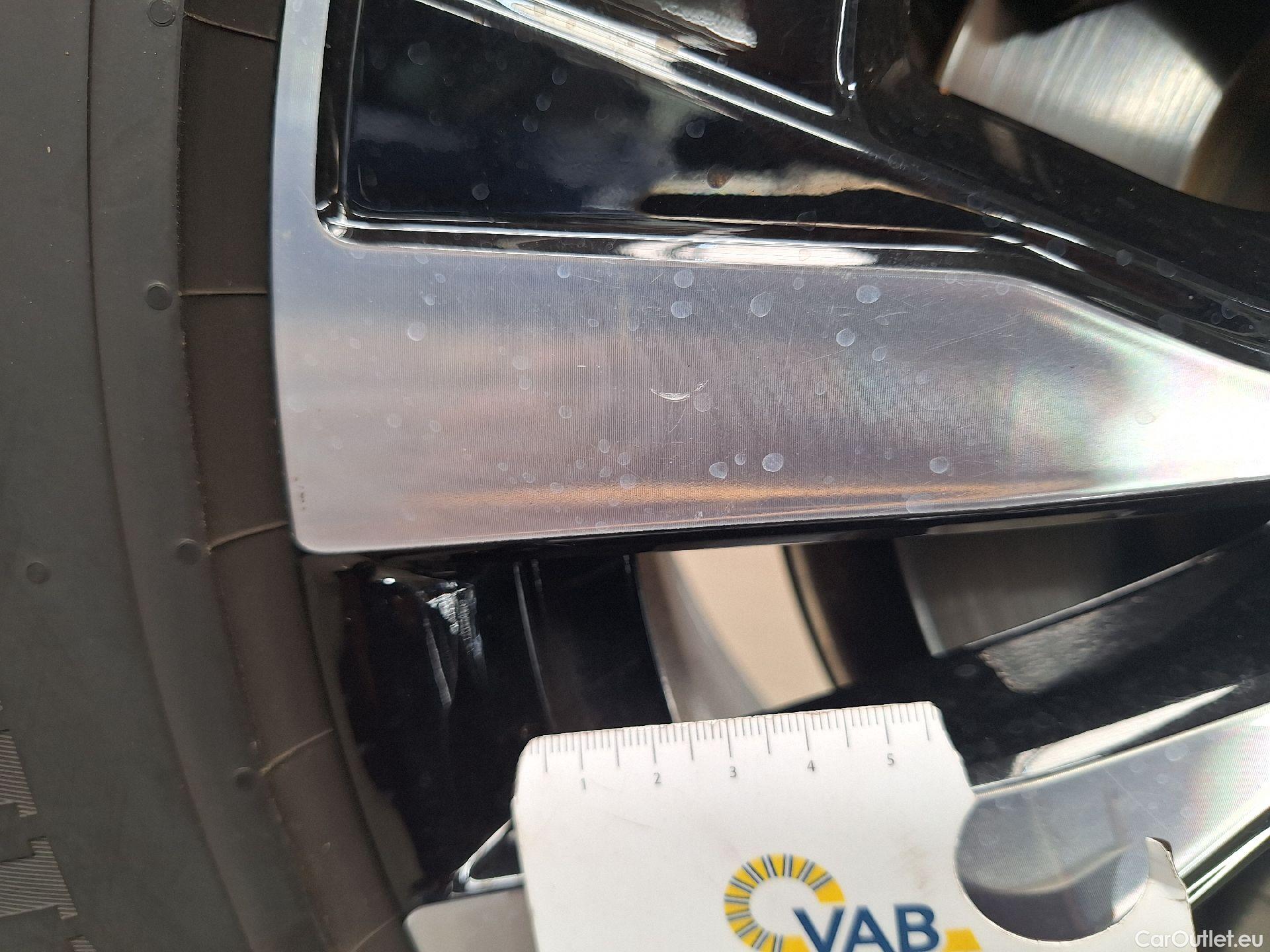  Volvo  XC60 Volvo,  FL'21, Volvo  B4 D Geartronic Momentum Pro 5d #50