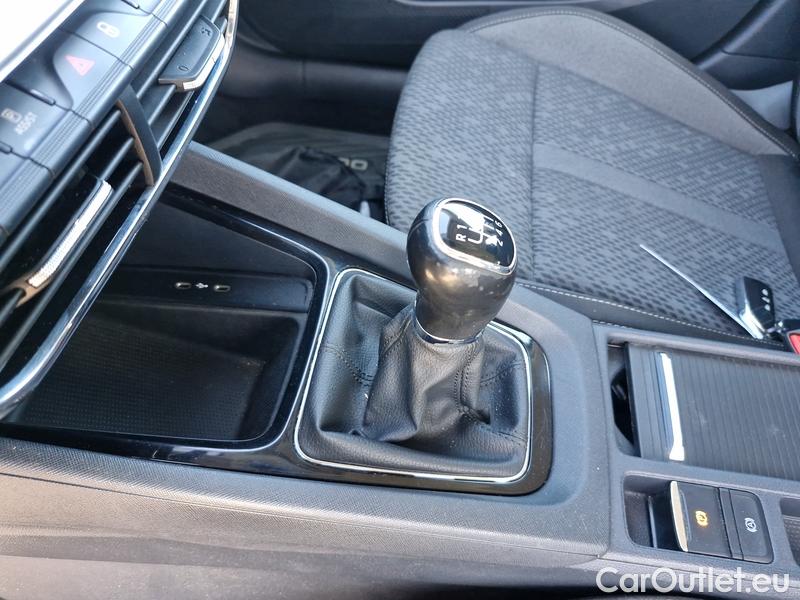  Skoda  Octavia  Combi (NX3)(2020) Oct.Combi 2.0TDI 85 Style #16