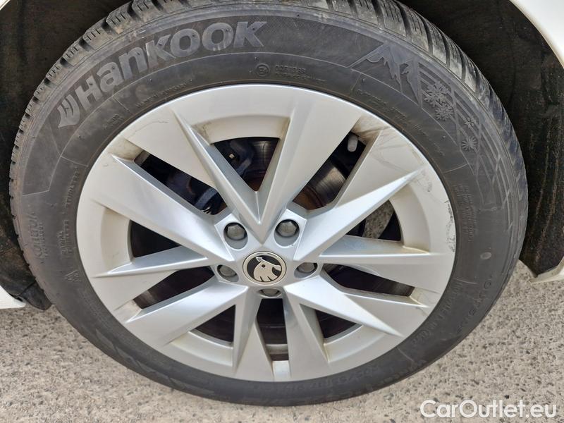  Skoda  Octavia  Combi (NX3)(2020) Oct.Combi 1.5TSI 110 Style #4