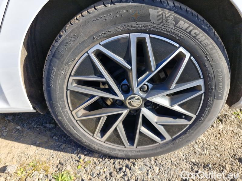  Skoda  Octavia  Combi (NX3)(2020) Oct.Combi 2.0TDI 85 Style #1