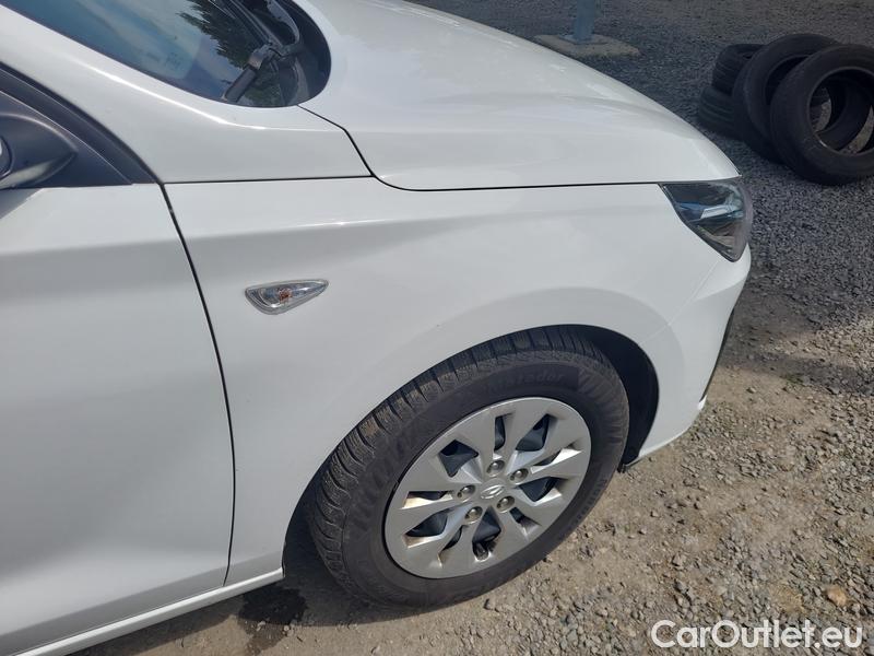  Hyundai  i30   cw (PD)(2017->)  kom. TGDI 120 Start Plus #8