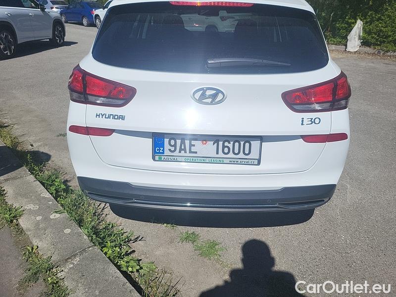  Hyundai  i30  (PD)(01.2017 ->)  kom.1.5TGDI FamilySmart AT #5