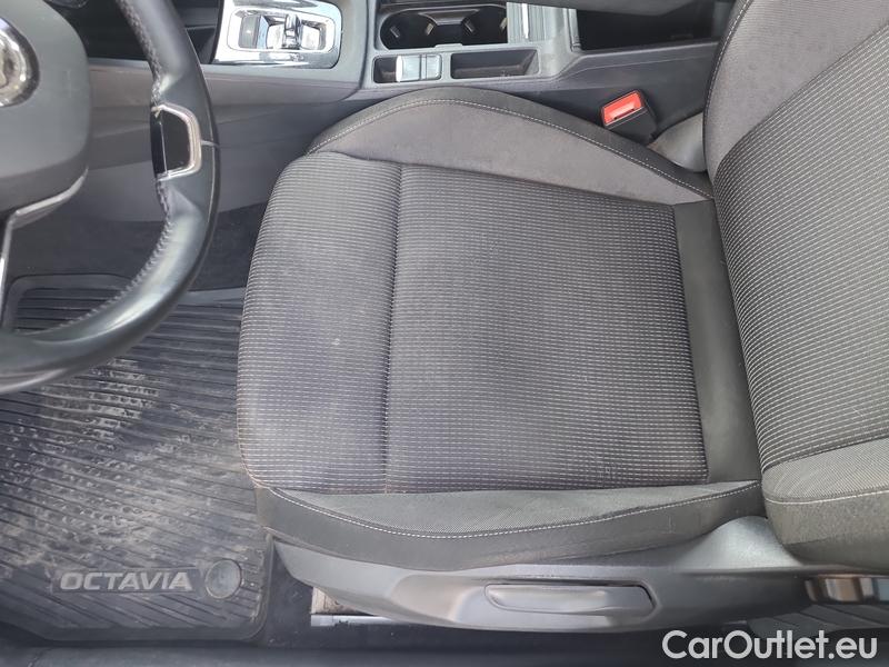  Skoda  Octavia  Combi (NX3)(2020) Oct.C.2.0TDI 110 4x4 Ambit AT #19