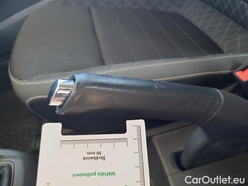 Skoda  Fabia  Combi (2015) Com.1.0TSI 70 Ambition 5d #12
