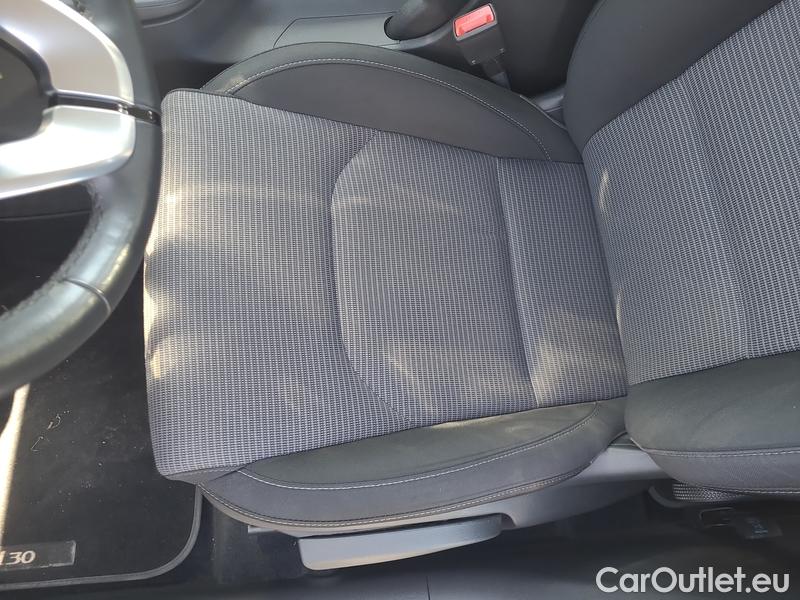  Hyundai  i30   cw (PD)(2017->)  kom.1.0TGDI Family Comf AT #12
