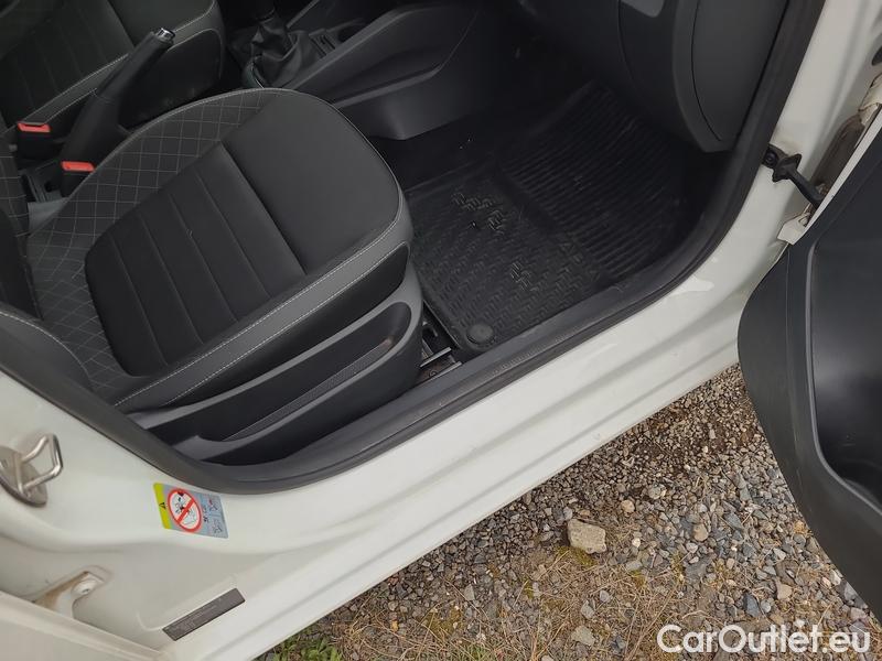  Skoda  Fabia  Combi (2015)  Com.1.0TSI 70 Ambition #17