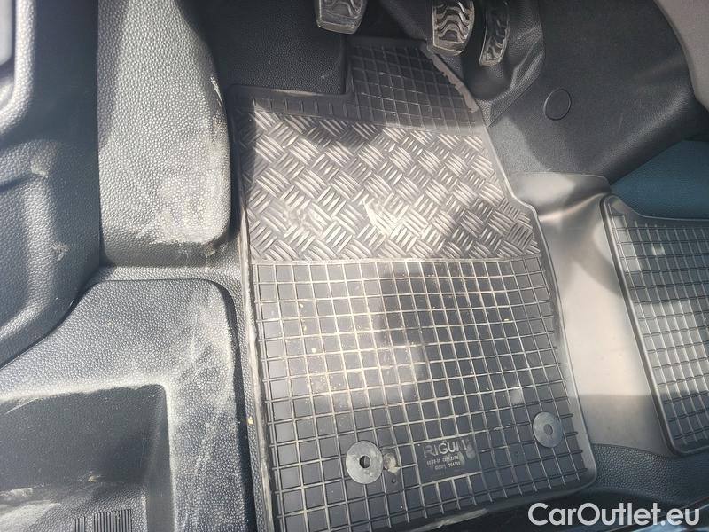  Ford  Transit Custom-LCV (TTU) (2023) Tr.Cu.2.0EBL 96 280 Tren.L1 4d #6