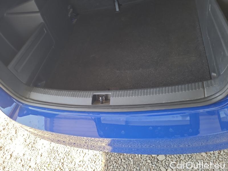  Skoda  Fabia  Combi (2015) Com.1.0TSI 70 Ambition 5d #19