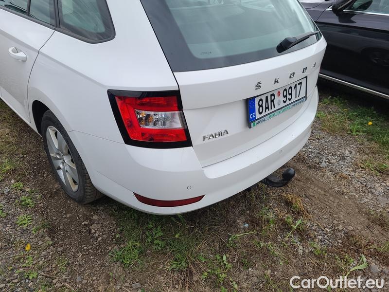  Skoda  Fabia  Combi (2015)  Com.1.0TSI 70 Ambition #9