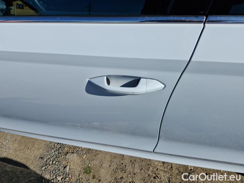  Skoda  Octavia  Combi (NX3)(2020) Oct.Combi 2.0TDI 85 Style #25