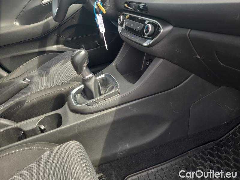  Hyundai  i30   cw (PD)(2017->)  kom. TGDI 120 Start Plus #14